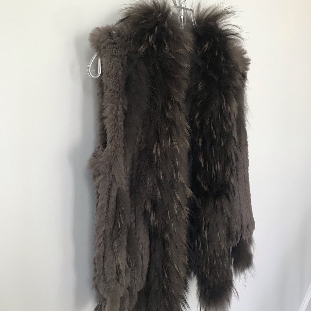 Fabulous Rabbit Fur Vest - Picture 3 of 8